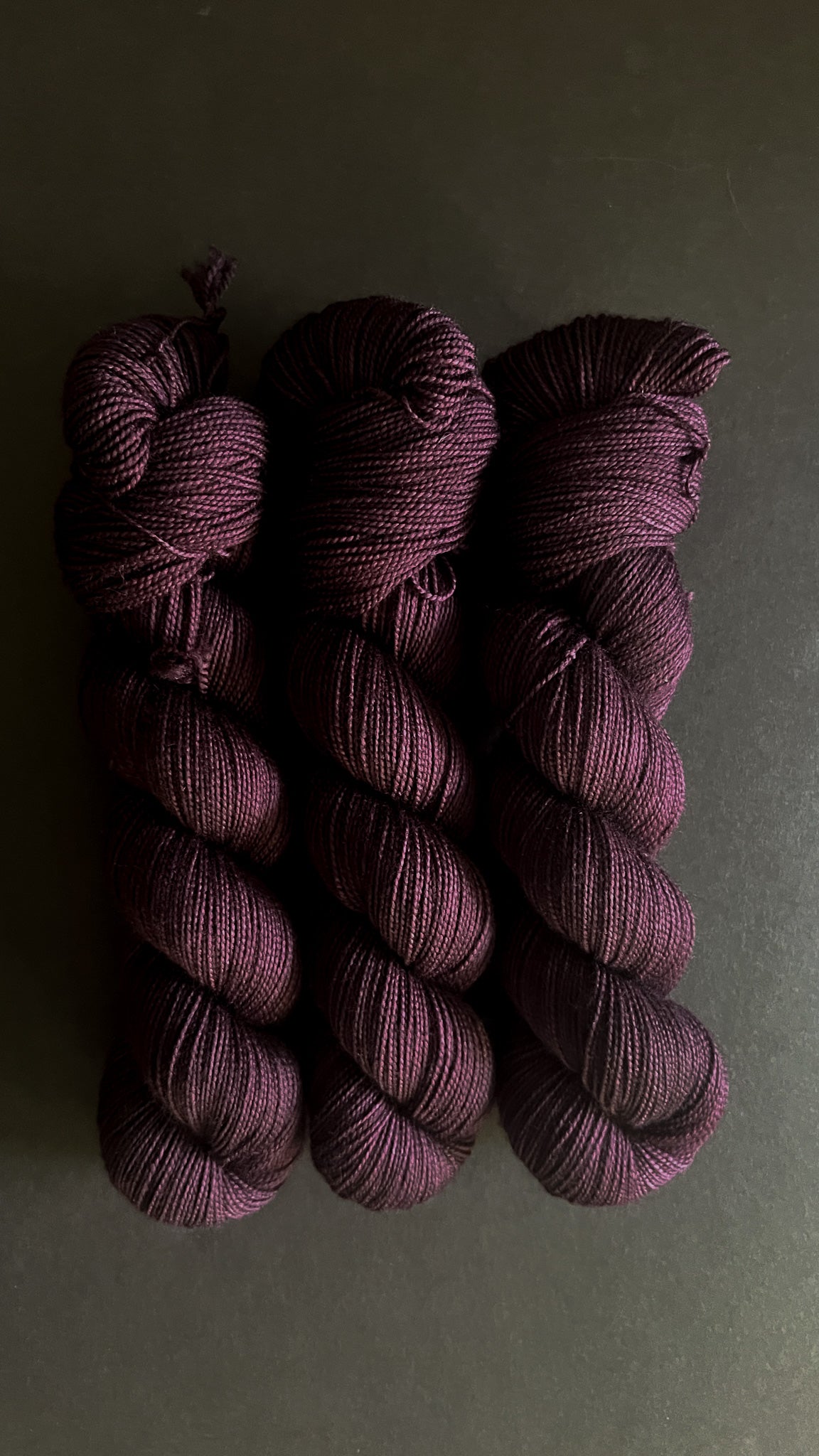 Stillness | Aubergine